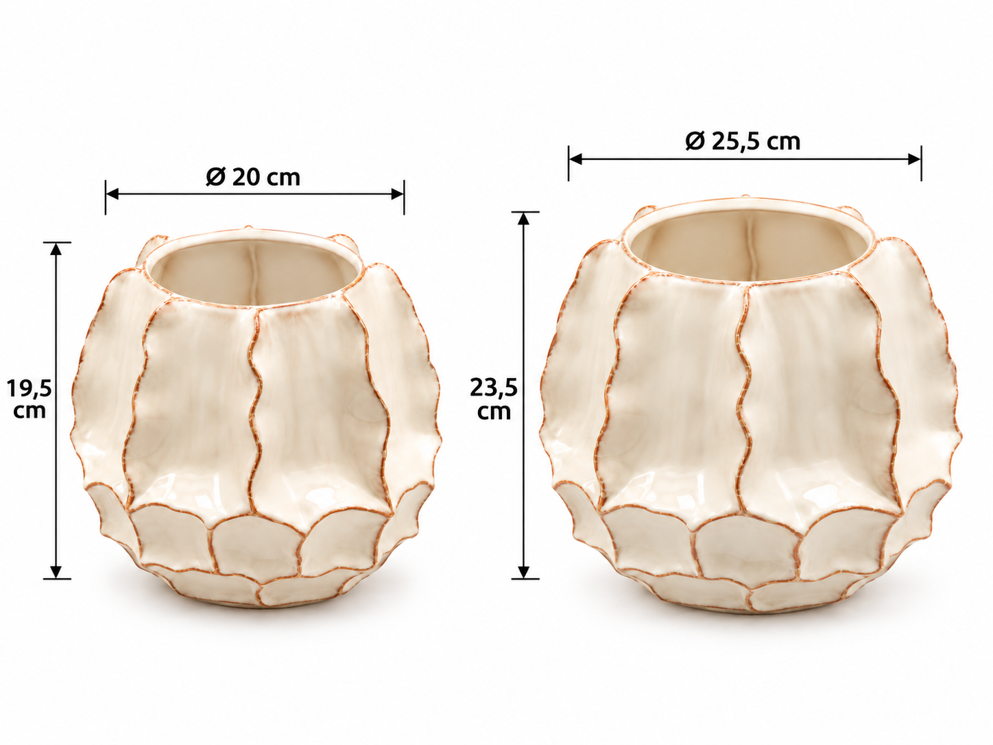 Vasi Chakra Incavo EDG Enzo De Gasperi in ceramica avorio nelle misure Ø 20 × H 19,5 cm e Ø 25,5 × H 23,5 cm