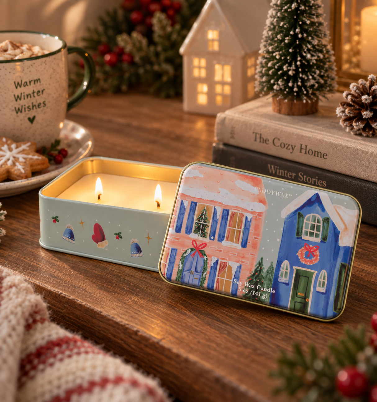 Candela Paddywax Christmas Neighborhood Balsamo Invernale accesa