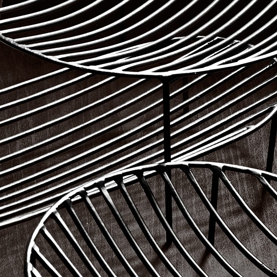 Centrotavola Tondo Nana in metallo nero : Centrotavola di design by Antonino Sciortino - CONFIG0248