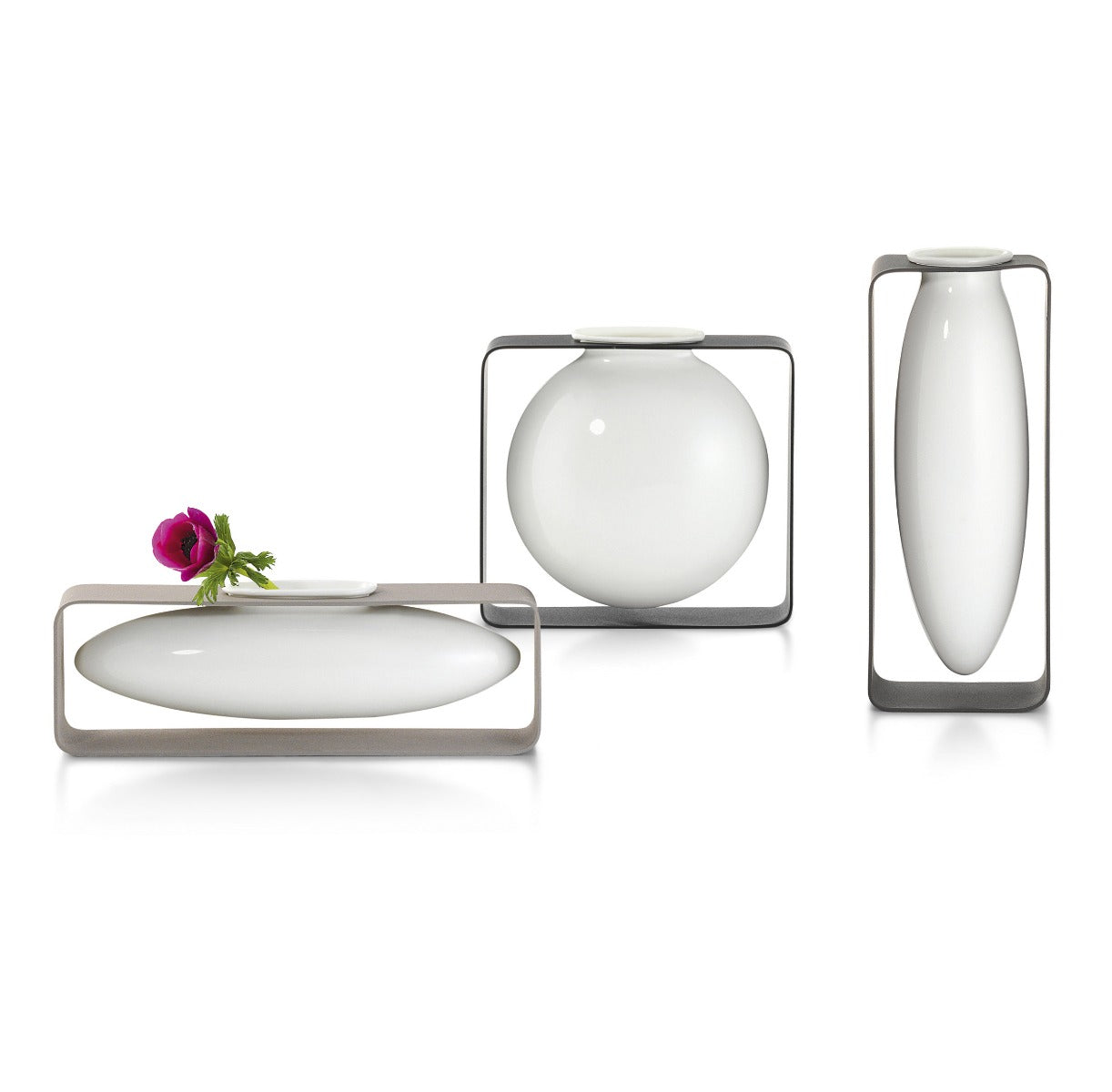 Vaso Float | vaso di design in porcellana su struttura in acciaio - 123168