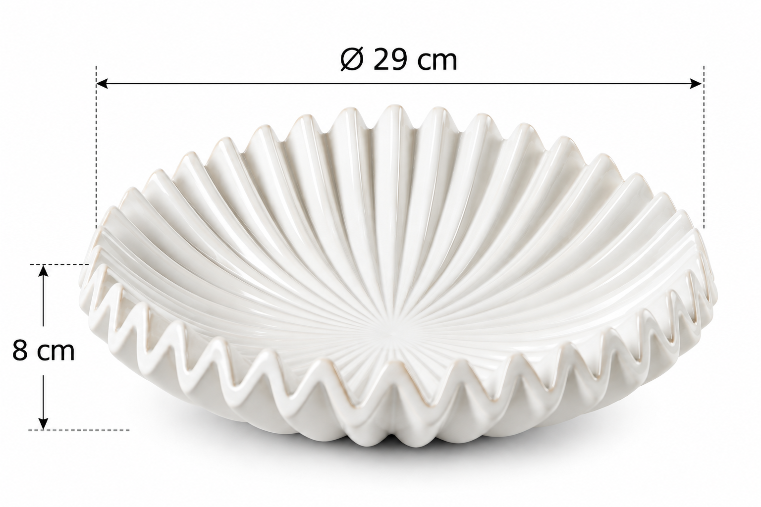 Piatto decorativo Raggiera in ceramica bianca EDG Enzo De Gasperi con dimensioni indicate, altezza 8 cm e diametro 29 cm, design a raggiera e bordo ondulato.